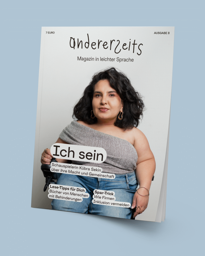 Auf dem Cover des neuen Magazins ist Kübra Sekin zu sehen. Sie ist eine junge Frau mit Schulterlangen Schwarzen Haaren. Auf dem Magazin steht: Ich Sein - Schauspielerin Kübra Sekin über ihre Macht und Gemeinschaft